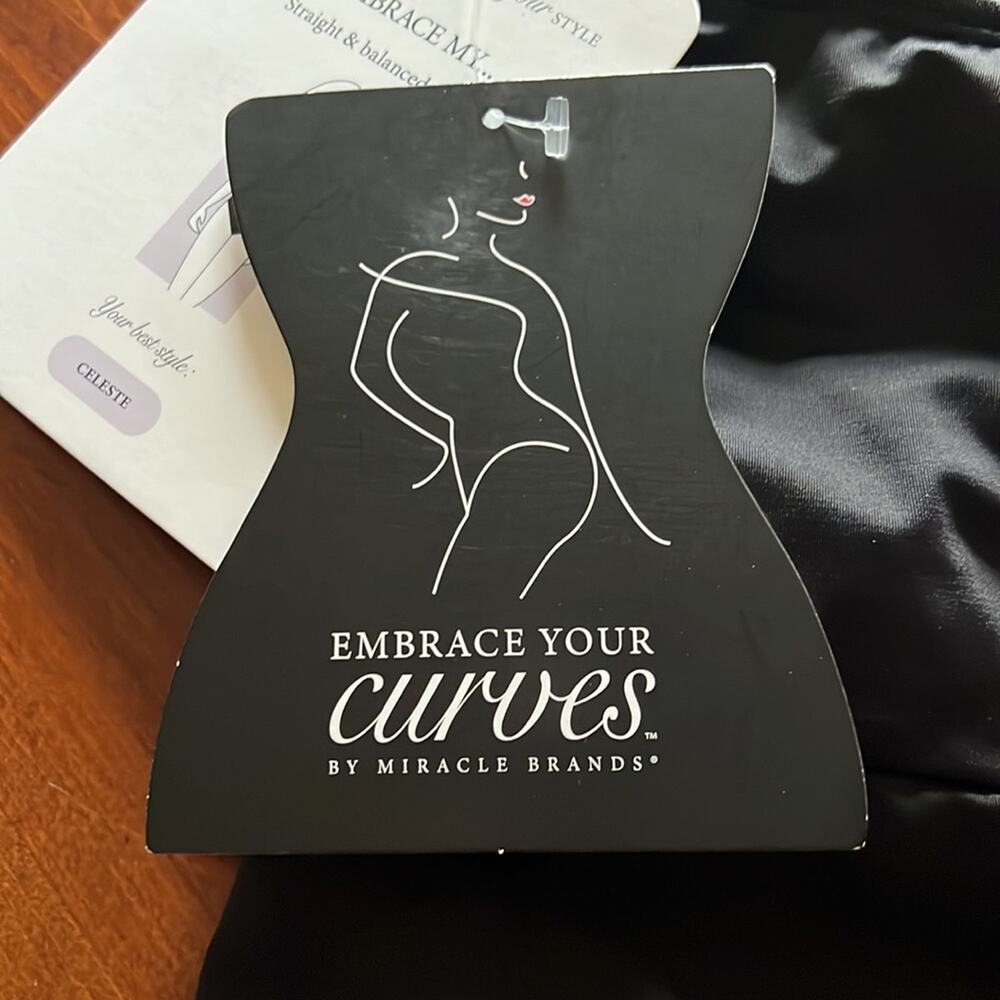 Embrace Your Curves Size S 4/6 Black One Piece Swimsuit with Print Overlay NWT - Picture 8 of 10